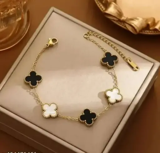 Black And White Cloves Chain Bracelet